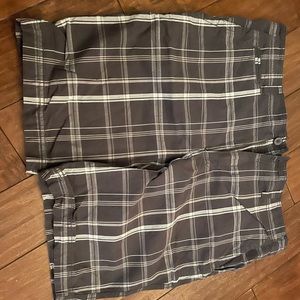 Men’s shorts dark gray , light gray stripes